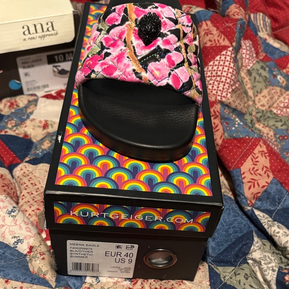 Kurt Geiger Vibrant Pink and Black Slides